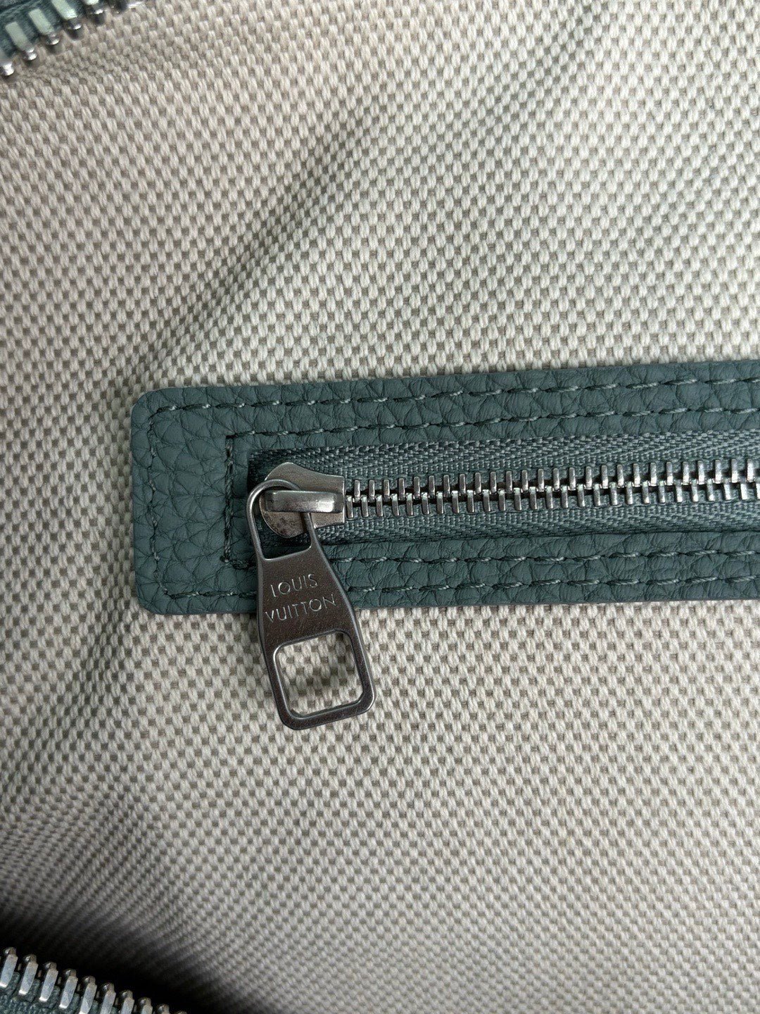 Louis Vuitton Abbesses Louis Vuitton LV Keepall 50 green leather new Dark green - Styledbyblazz